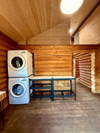 Cabins (United States of America, Livingston, Montana)