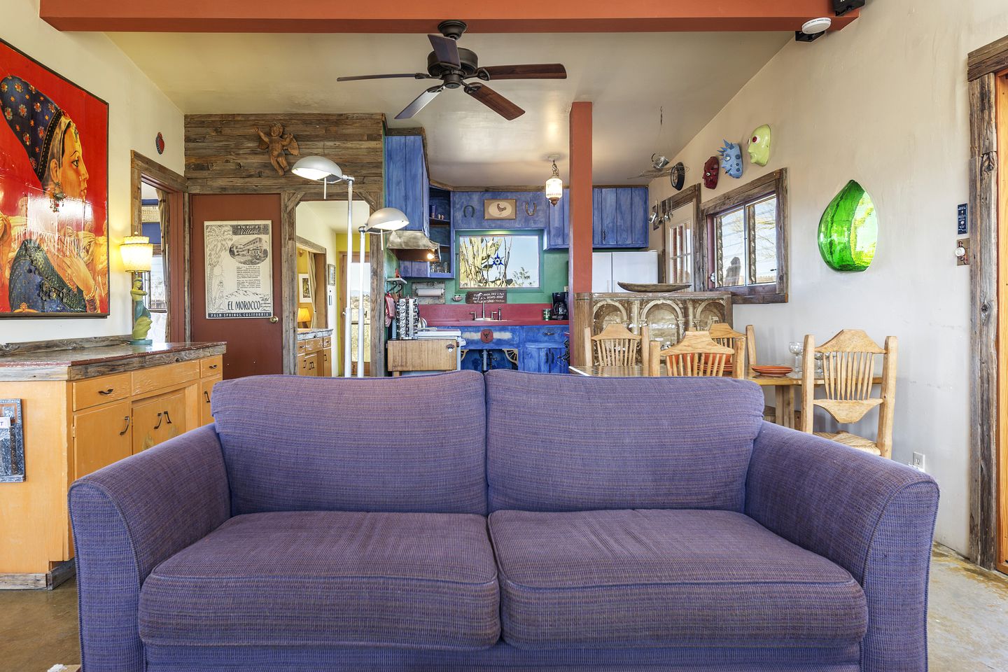 Colorful and Original Cabin with Hot Tub Ideal for Enjoying Joshua Tree, CA