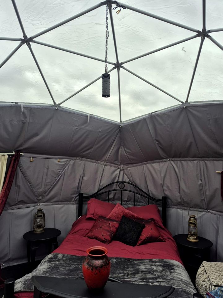 Cozy Geodesic Glamping Dome on a Canadian Ranch with Horses, Perfect for a Weekend of Wellness