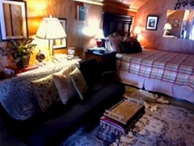 Cozy Cottage Near Lafayette Louisiana