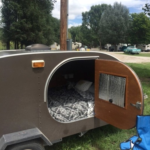 Caravans (Mayhill, New Mexico, United States)