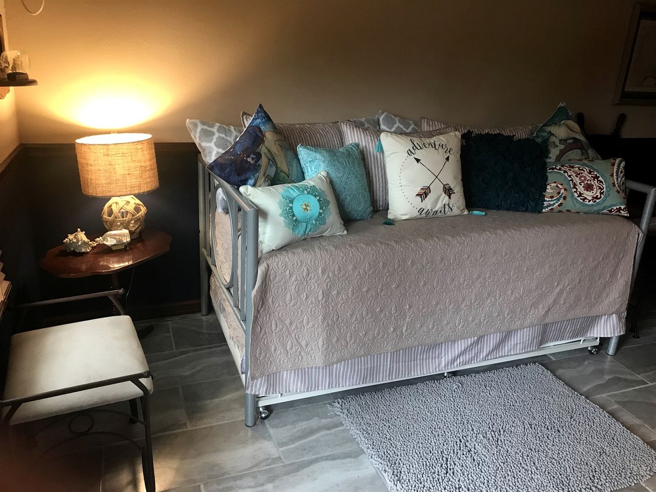Seafarer-Themed Escape with Kitchenette & Relaxing Lounge in Bacliff, Texas