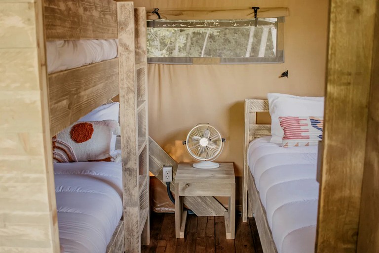 Safari Tents (United States of America, Erwin, Tennessee)