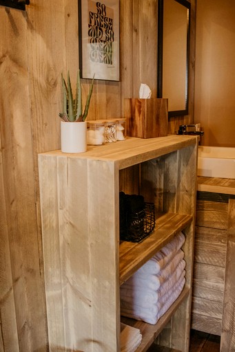 Safari Tents (United States of America, Erwin, Tennessee)