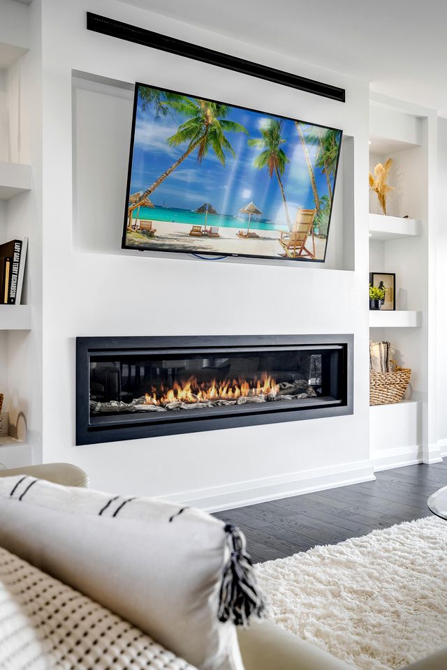 Luxury Vacation Rental with Breathtaking Lake Erie Views in Leamington, Ontario