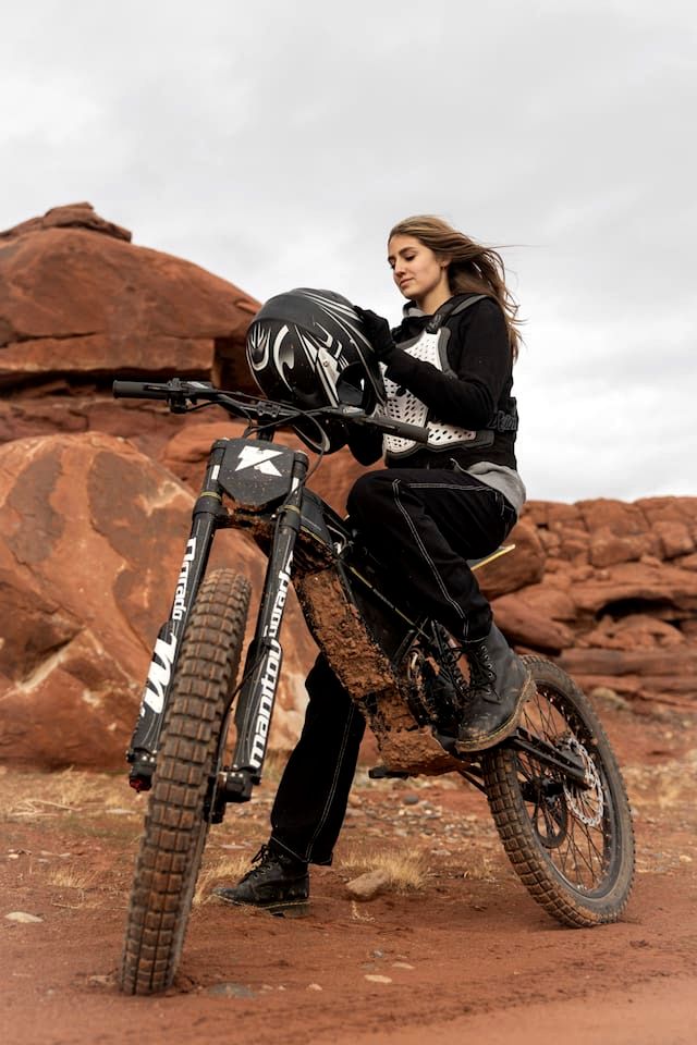 Dreamy Cave for Adventure Lovers with Incredible Night Sky Views and Close to Awesome Outdoor Activities in Moab, utah