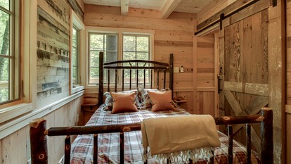 Incredible, Cozy Tree House in Gatlinburg, Tennessee - Photo 2