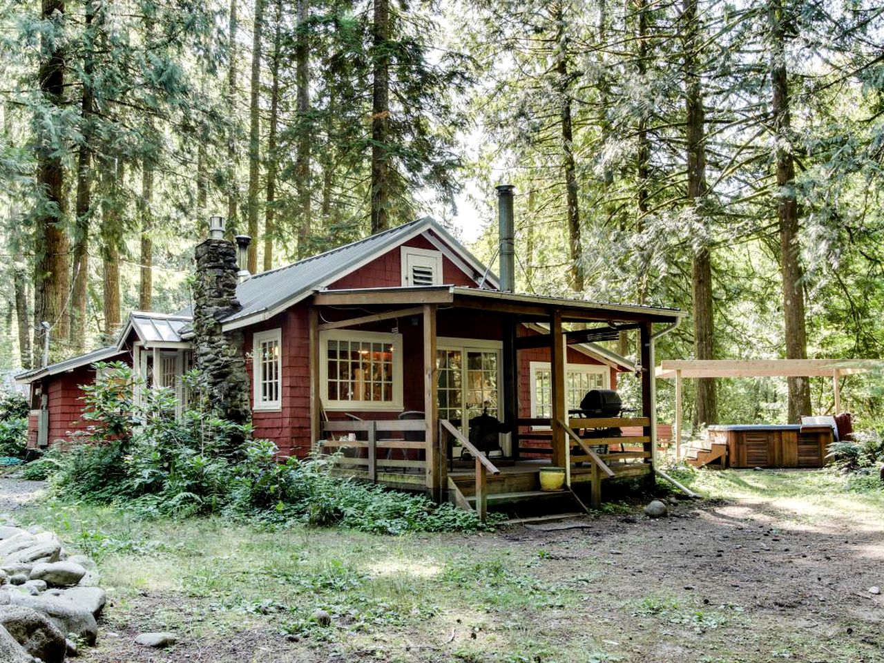 Cabin Rental | Mount Hood, Oregon | Glamping Getaway