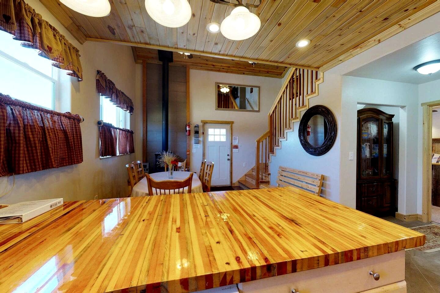 Cozy Cottage with Fire Pit and BBQ Nestled in the Cedar Trees in Blanding, Utah