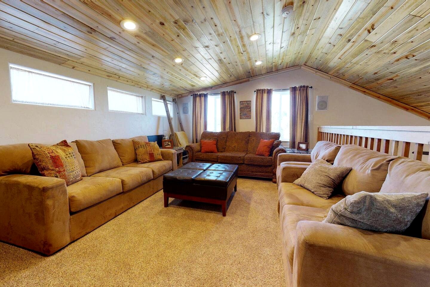 Cozy Cottage with Fire Pit and BBQ Nestled in the Cedar Trees in Blanding, Utah