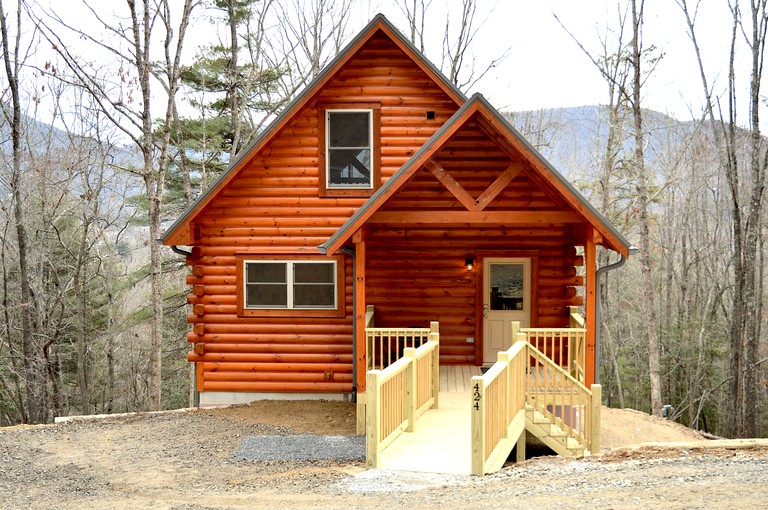 Log Cabins (Fletcher, North Carolina, United States)