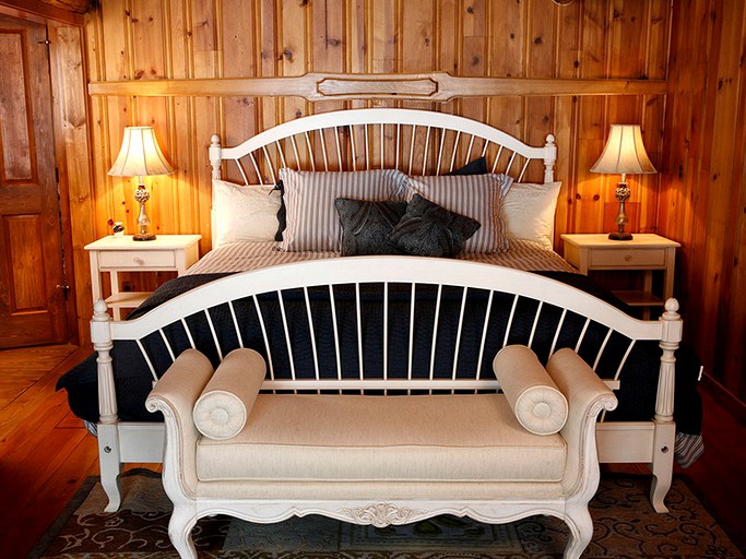 Nature Lodges (South Canandaigua, New York, United States)
