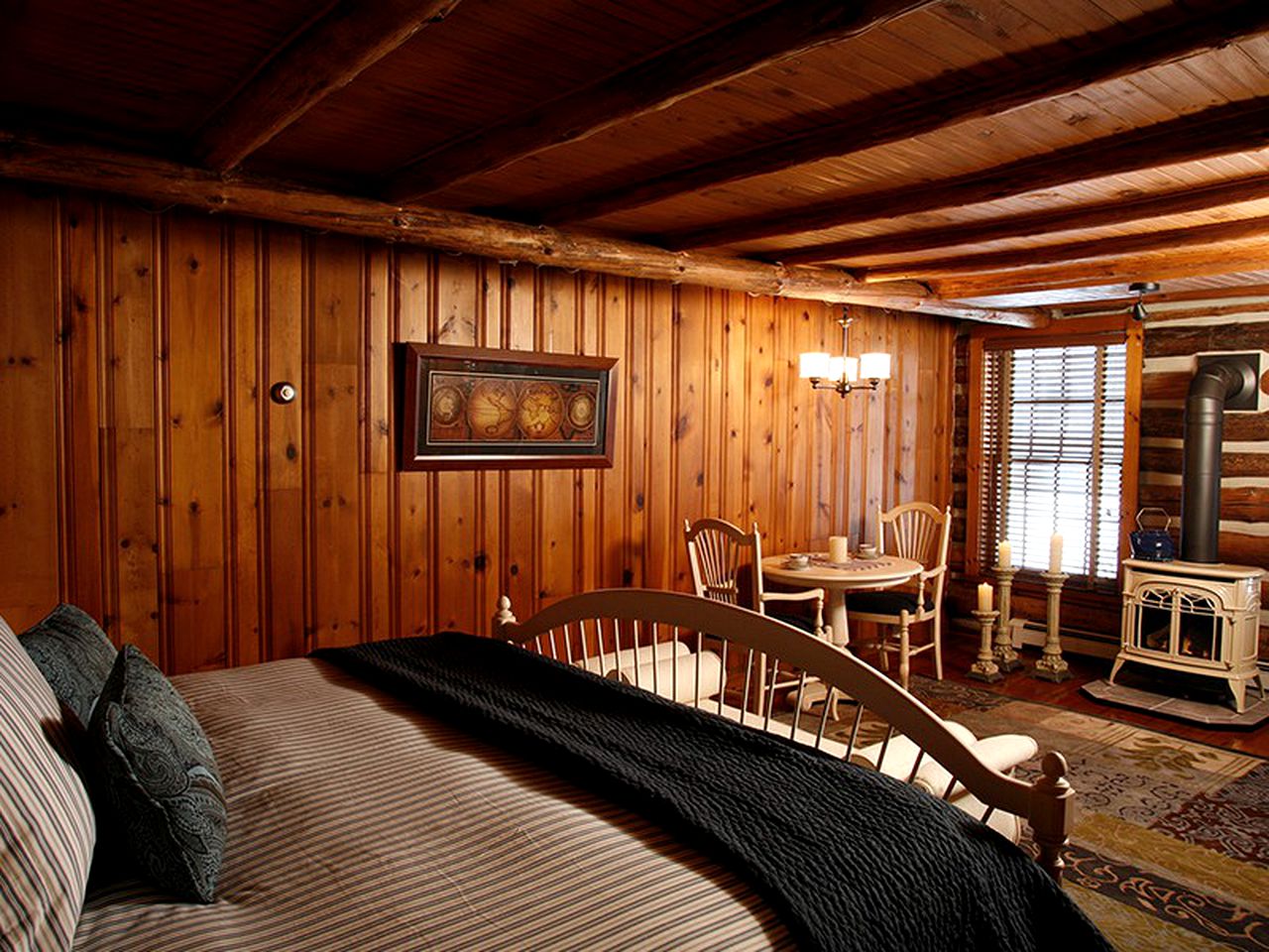Elegant Suite in Secluded Bed and Breakfast, Finger Lakes, New York