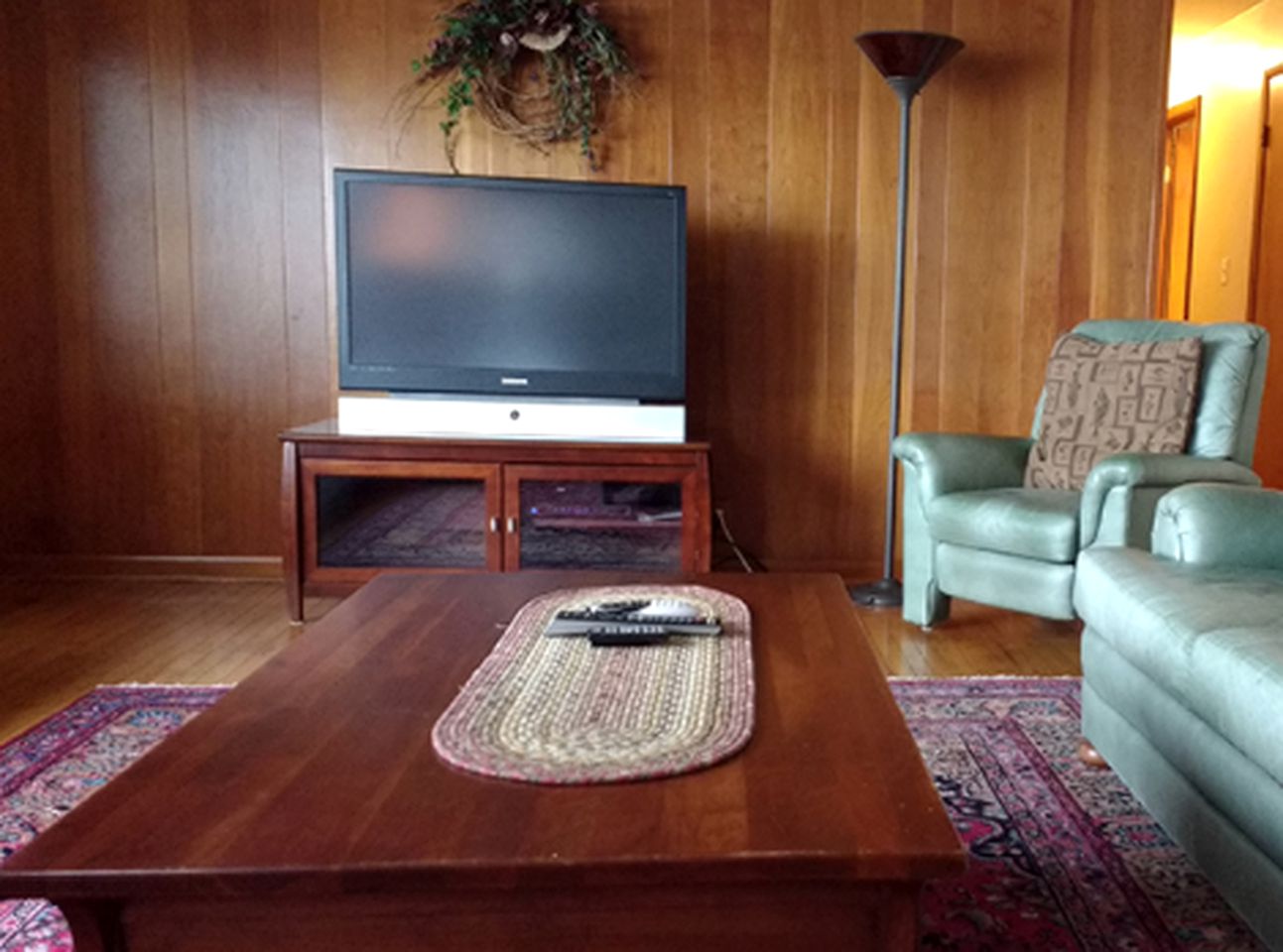 Beautiful Lake Cottage Along the Shores of Sturgeon Bay in Wisconsin