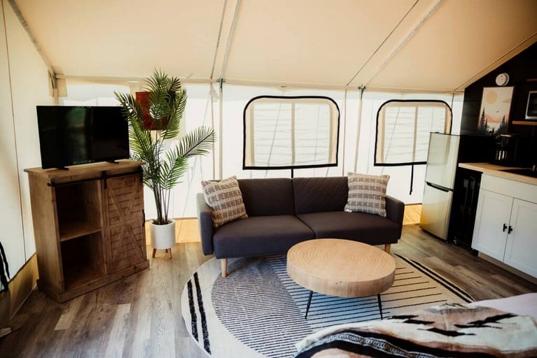 Safari Tents (United States of America, Cadiz, Kentucky)
