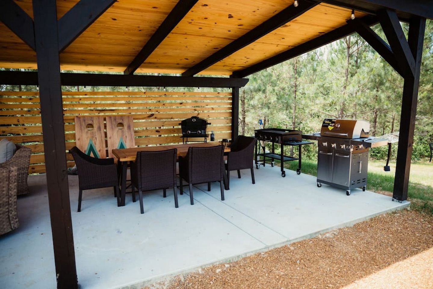 Marvelous Safari Tent with Bath Surrounded by Nature in Kentucky