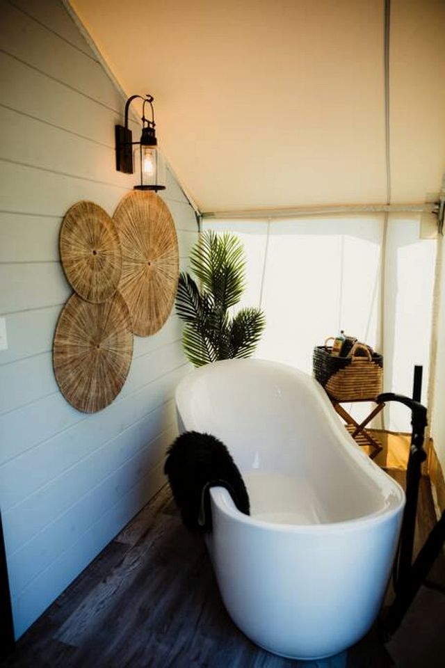 Marvelous Safari Tent with Bath Surrounded by Nature in Kentucky