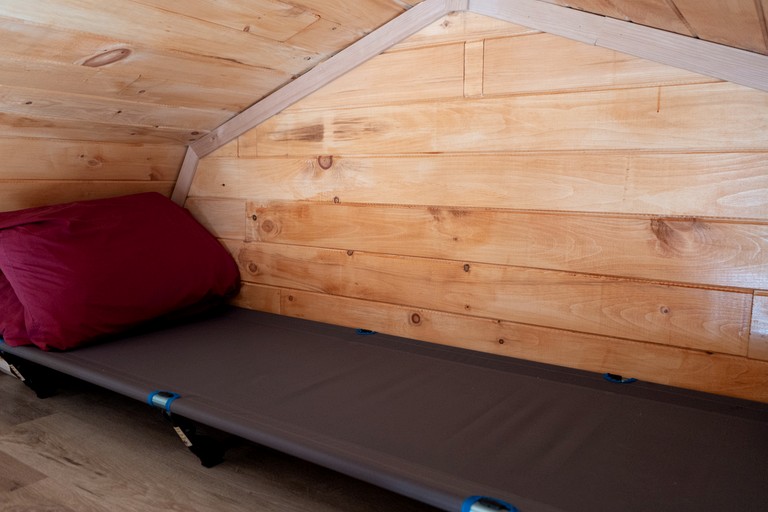 Vacation Rentals (Canada, Redcliff, Alberta)