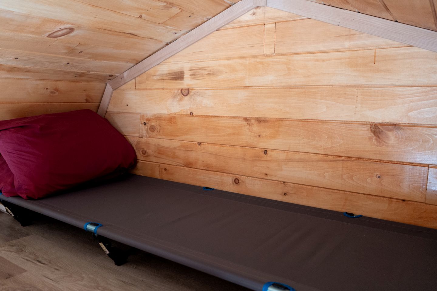 Charming Tiny Cabin on the Plains of Alberta Canada, Outside of Medicine Hat, Perfect for a Weekend of Relaxation