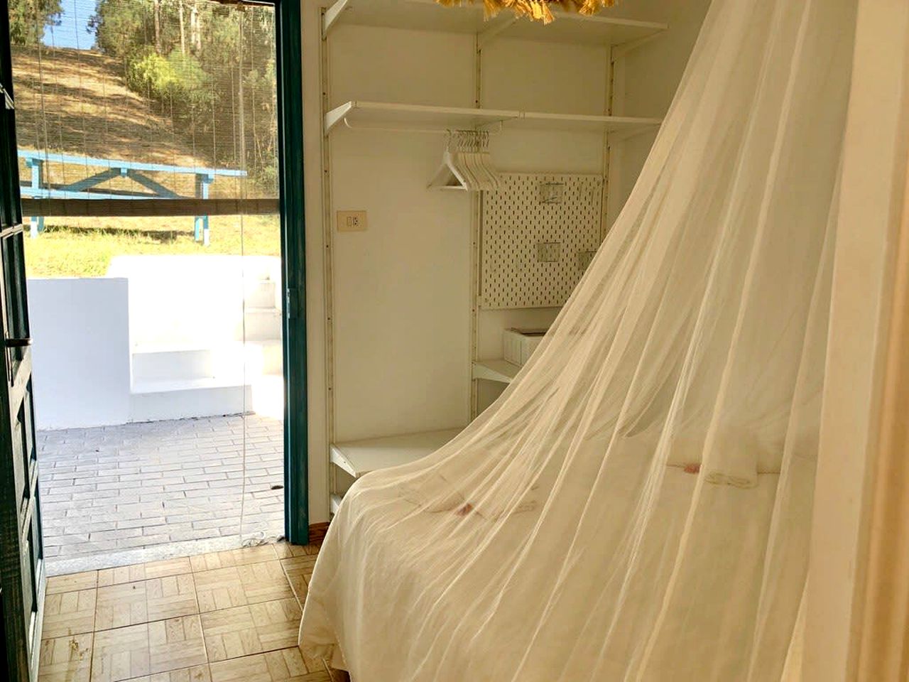 Peaceful Cabin with Private Patio, BBQ and Picnic Area in A Coruña, Galicia