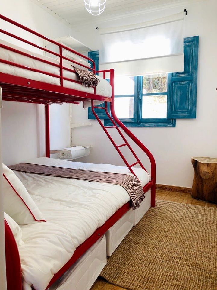 Peaceful Cabin with Private Patio, BBQ and Picnic Area in A Coruña, Galicia