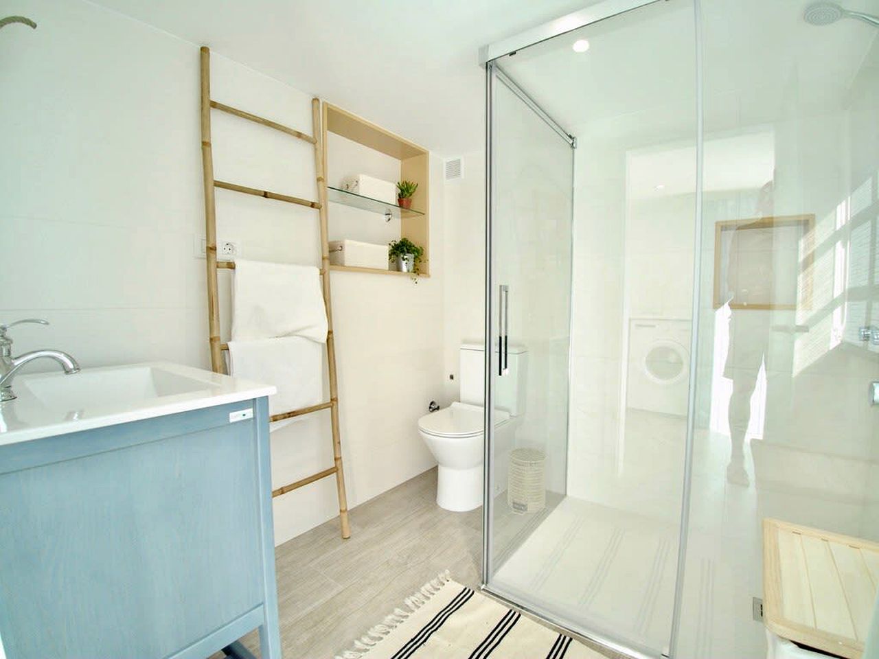 Peaceful Cabin with Private Patio, BBQ and Picnic Area in A Coruña, Galicia