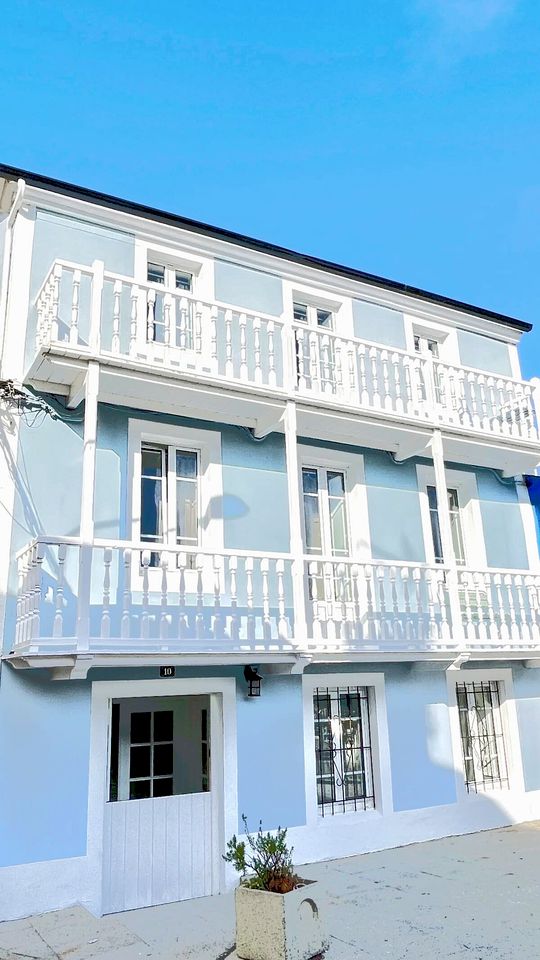 Beach Vacation Rental Incredible for Wine Tasting and Relax in O Barqueiro, Galicia