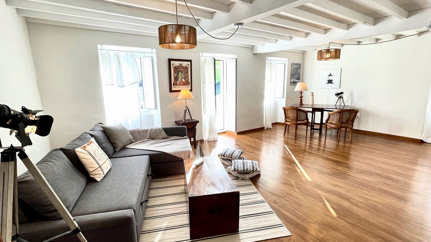 Beach Vacation Rental Incredible for Wine Tasting and Relax in O Barqueiro, Galicia