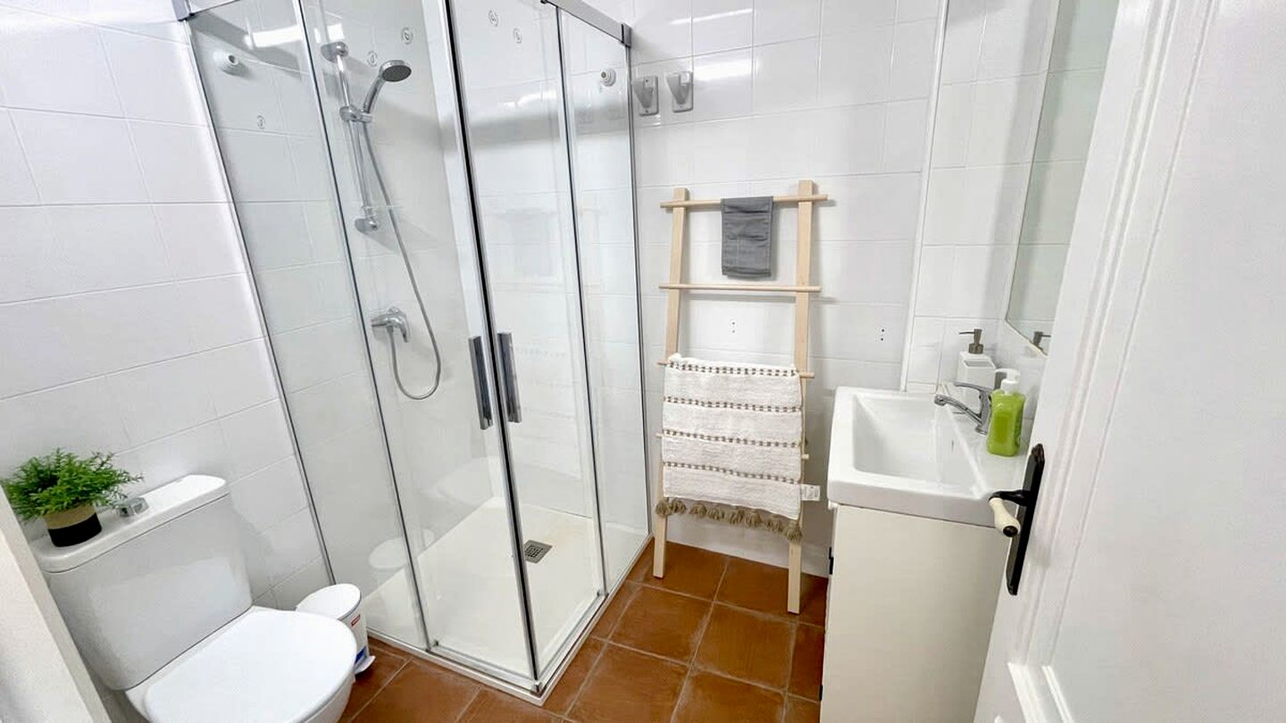 Beach Vacation Rental Incredible for Wine Tasting and Relax in O Barqueiro, Galicia