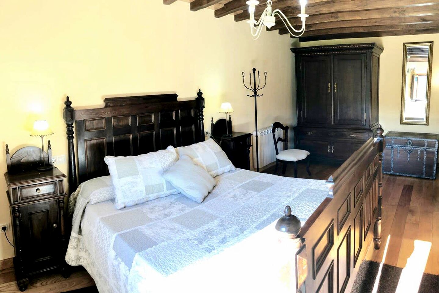 Rustic Vacation Rental with Beautiful Landscape, Garden and Barbecue in Viveiro, Galicia