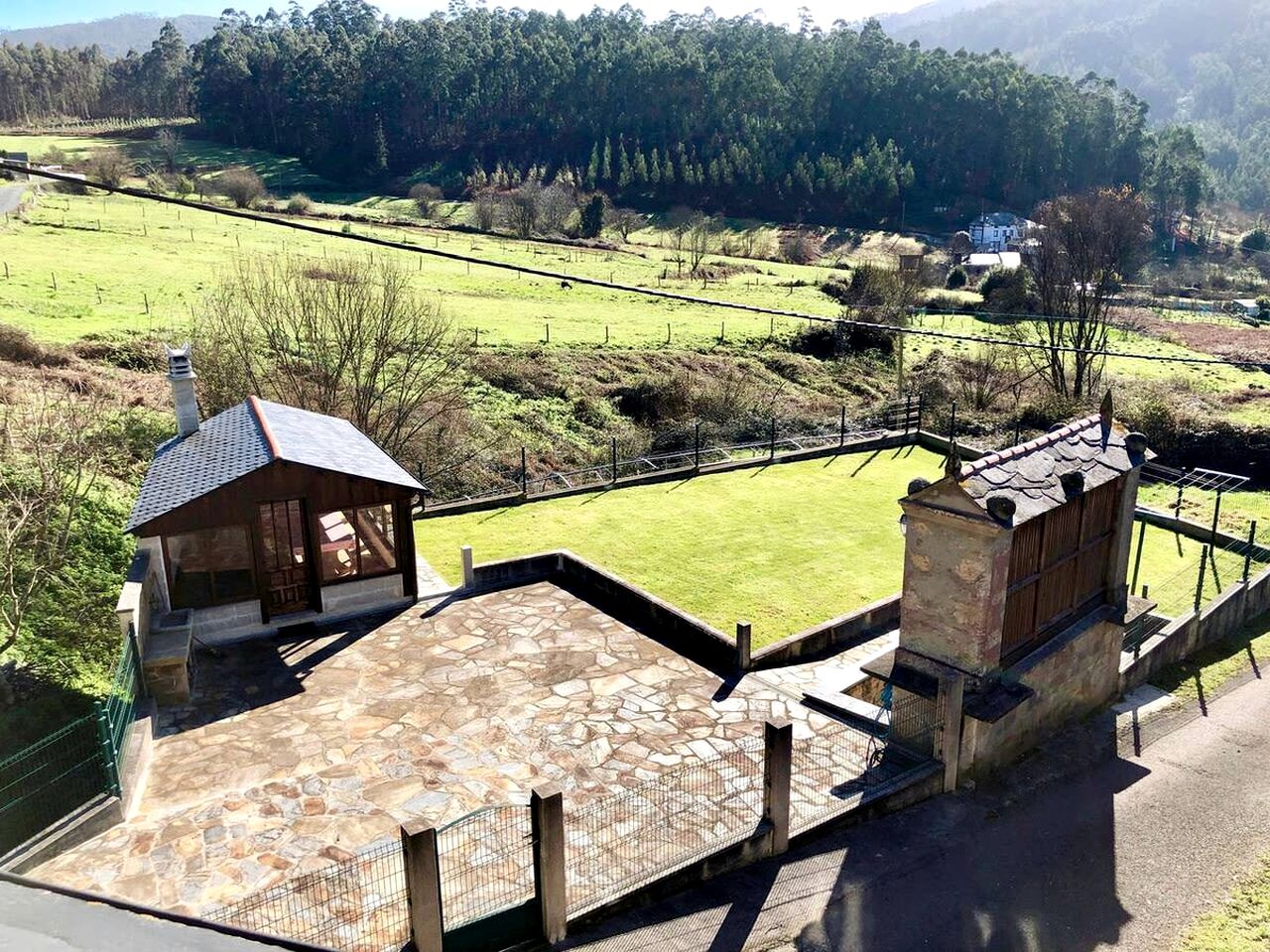 Rustic Vacation Rental with Beautiful Landscape, Garden and Barbecue in Viveiro, Galicia