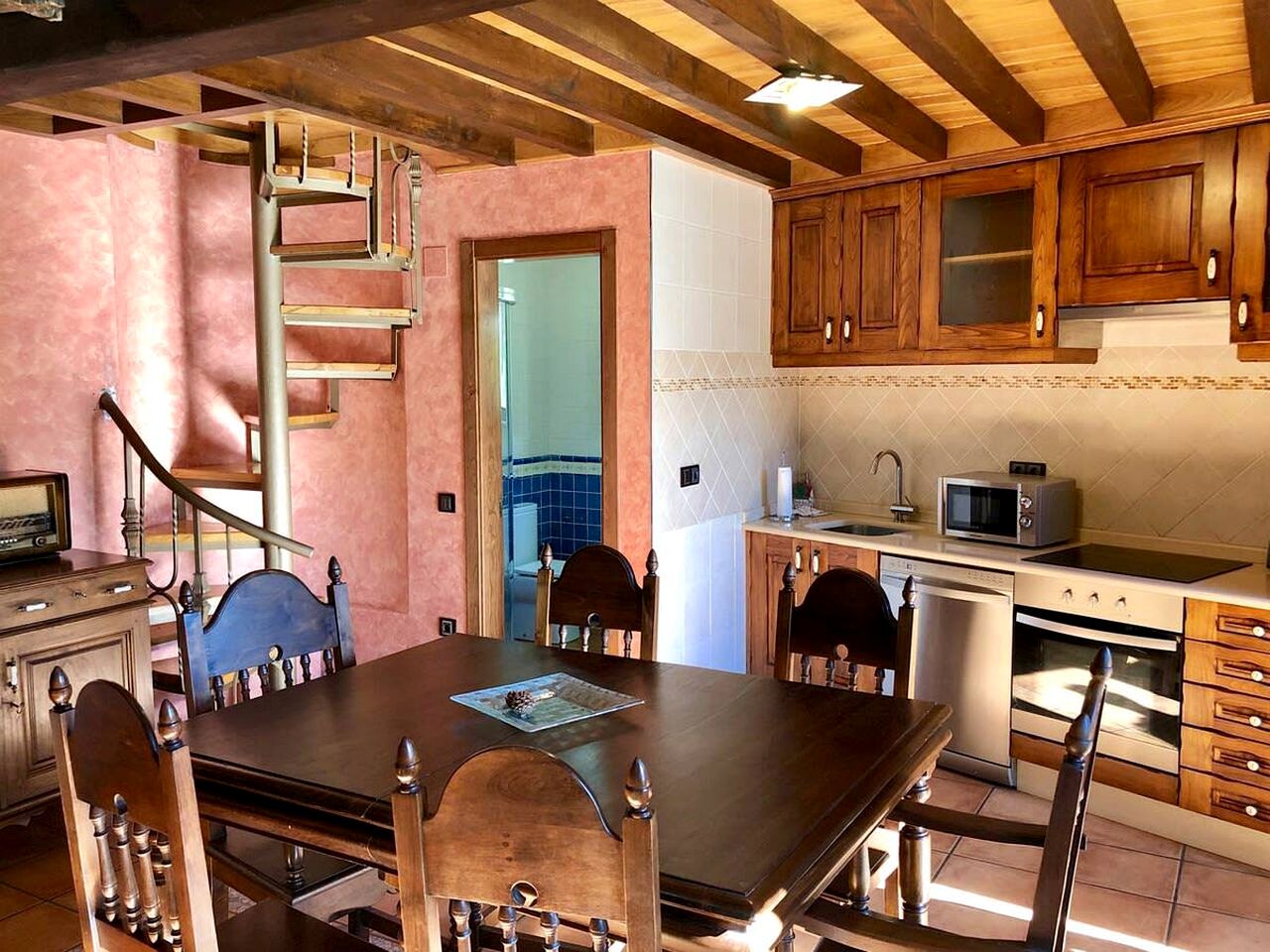 Rustic Vacation Rental with Beautiful Landscape, Garden and Barbecue in Viveiro, Galicia