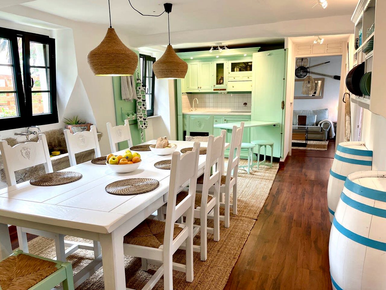 Family-Friendly Cabin with Cozy Outdoor Space and Beach Views in Lugo, Galicia
