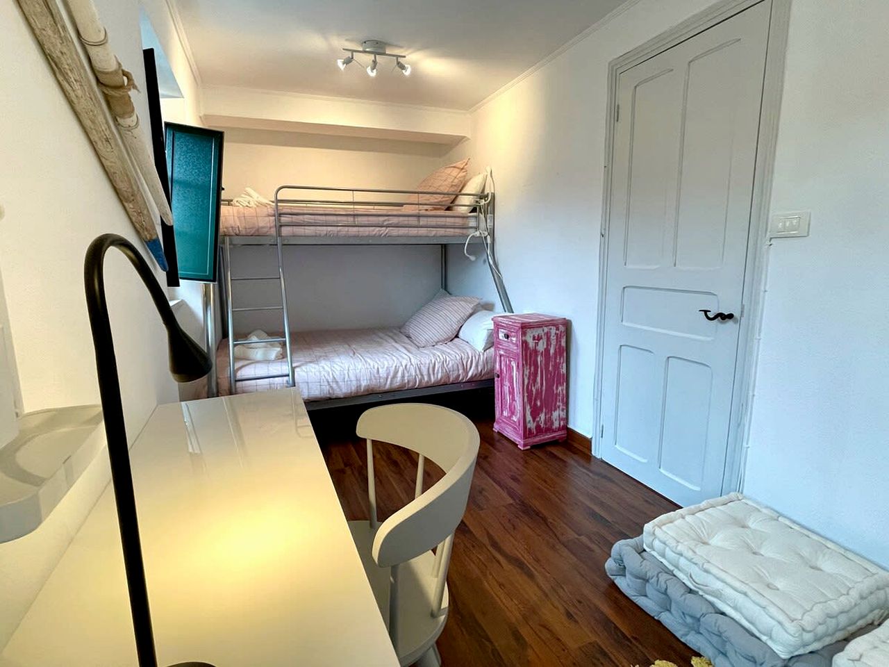 Family-Friendly Cabin with Cozy Outdoor Space and Beach Views in Lugo, Galicia