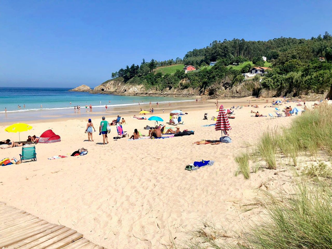 Family-Friendly Cabin with Cozy Outdoor Space and Beach Views in Lugo, Galicia
