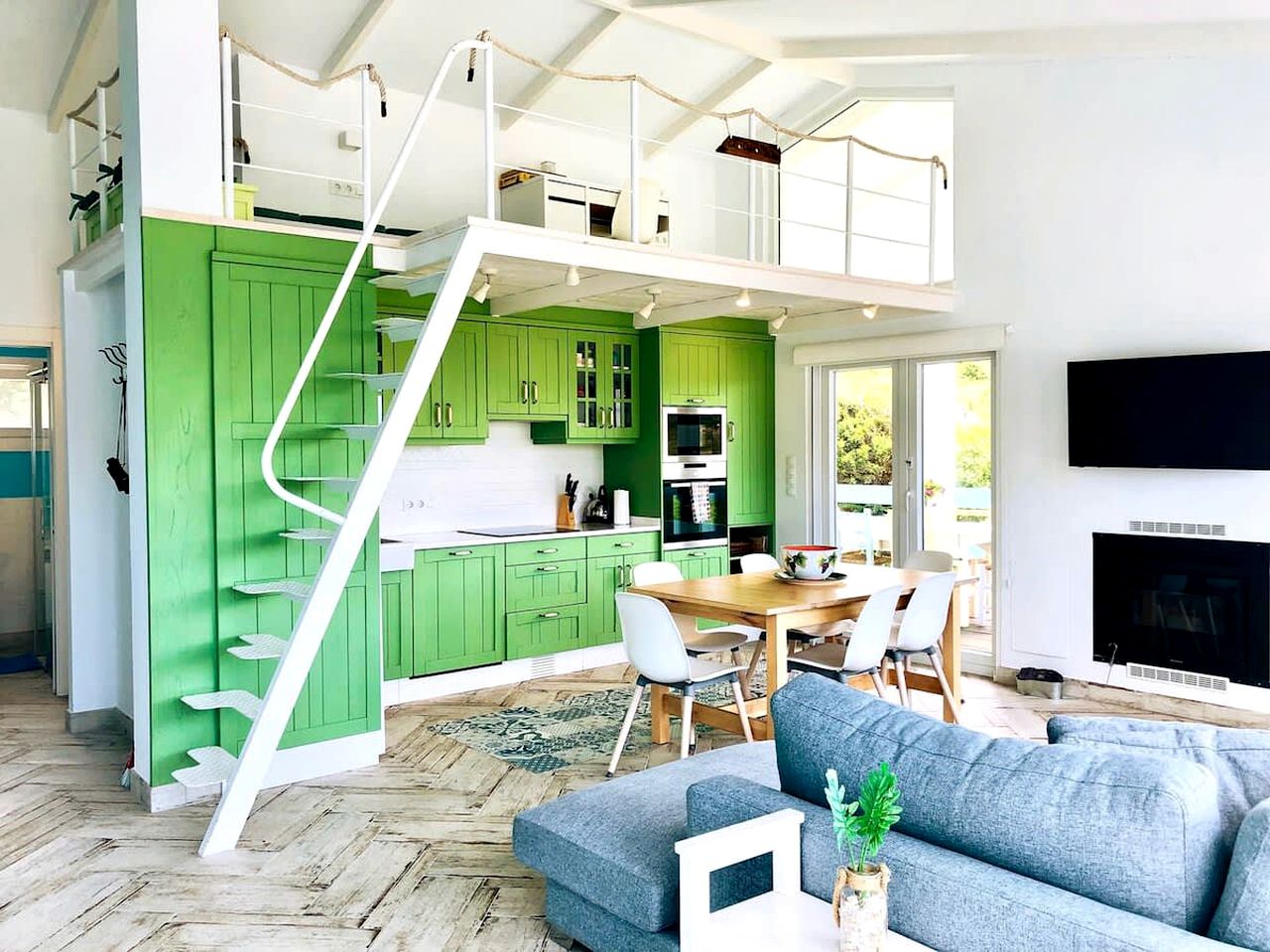 Stunning Cabin Loft with Impressive Outdoor Space and Beach Views in Ortigueira, Galicia