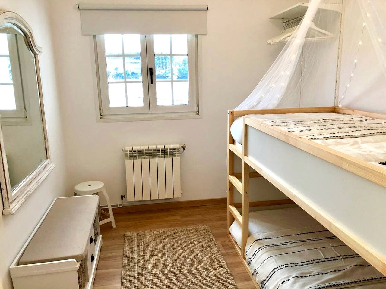 Cozy Beach Cabin Perfect for Hiking Trails and Water Sports in Ortigueira, Galicia
