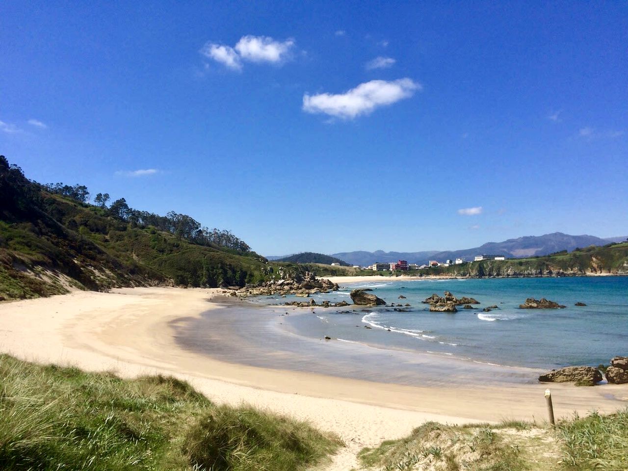 Charming Cabin with Outdoor Picnic Area Next to the Coast in A Coruña, Galicia