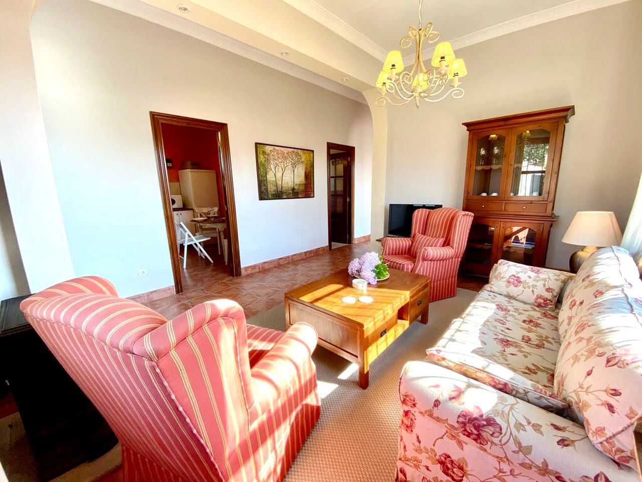 Vintage Luminous Cabin with Private Furnished Garden in Viveiro, Galicia