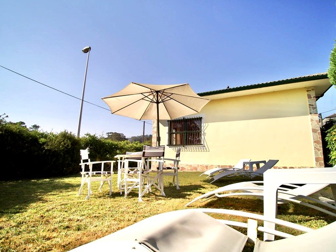 Cabins (Spain, Viveiro, Galicia)