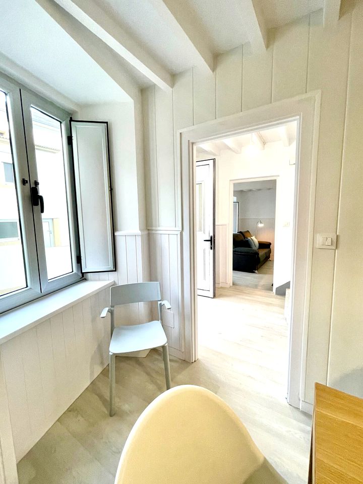 Group Beach House with BBQ and Private Patio in A Coruña, Galicia