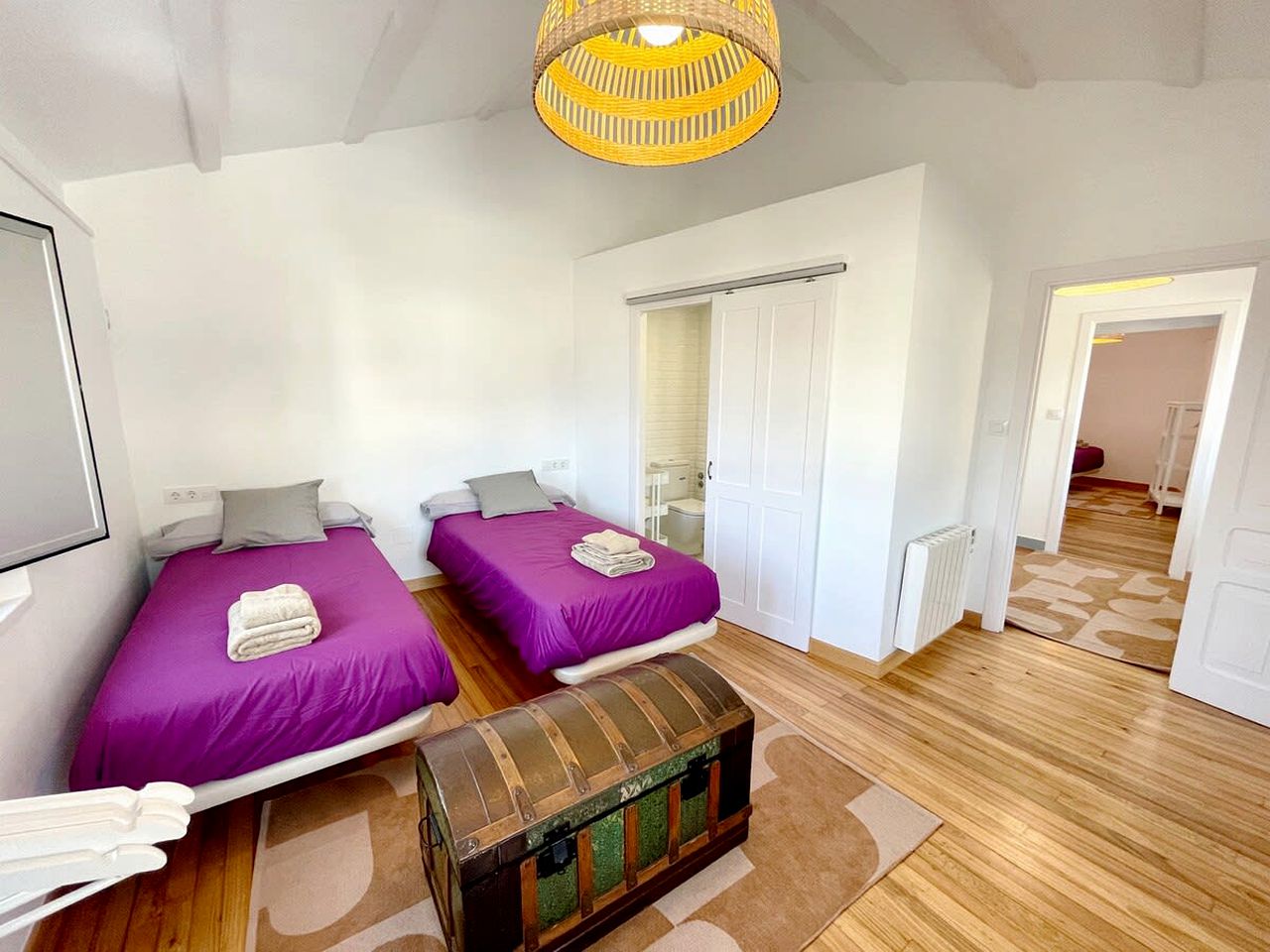 Group Beach House with BBQ and Private Patio in A Coruña, Galicia