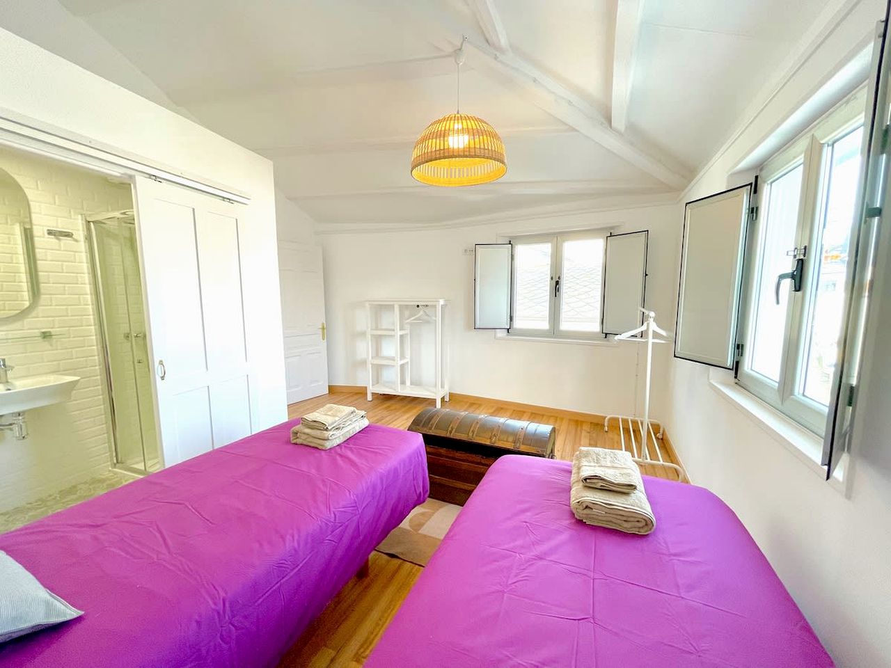 Group Beach House with BBQ and Private Patio in A Coruña, Galicia