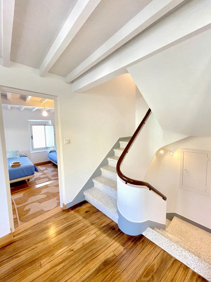 Group Beach House with BBQ and Private Patio in A Coruña, Galicia