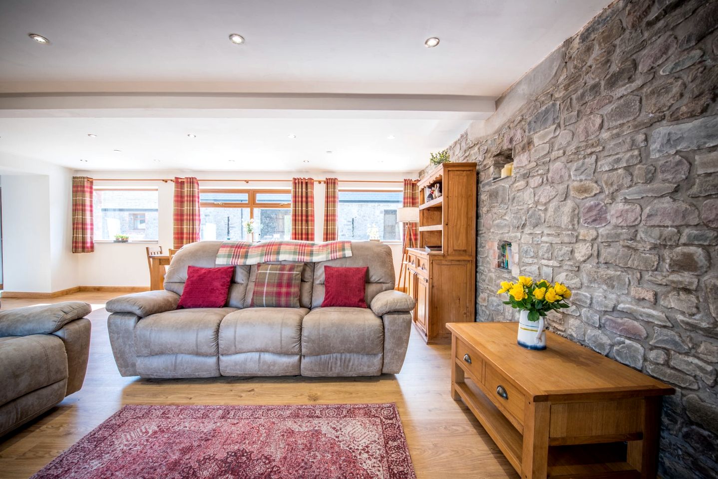 Spacious Holiday Home with Rustic Charm near Brecon Beacons in Llangadog, Mid Wales