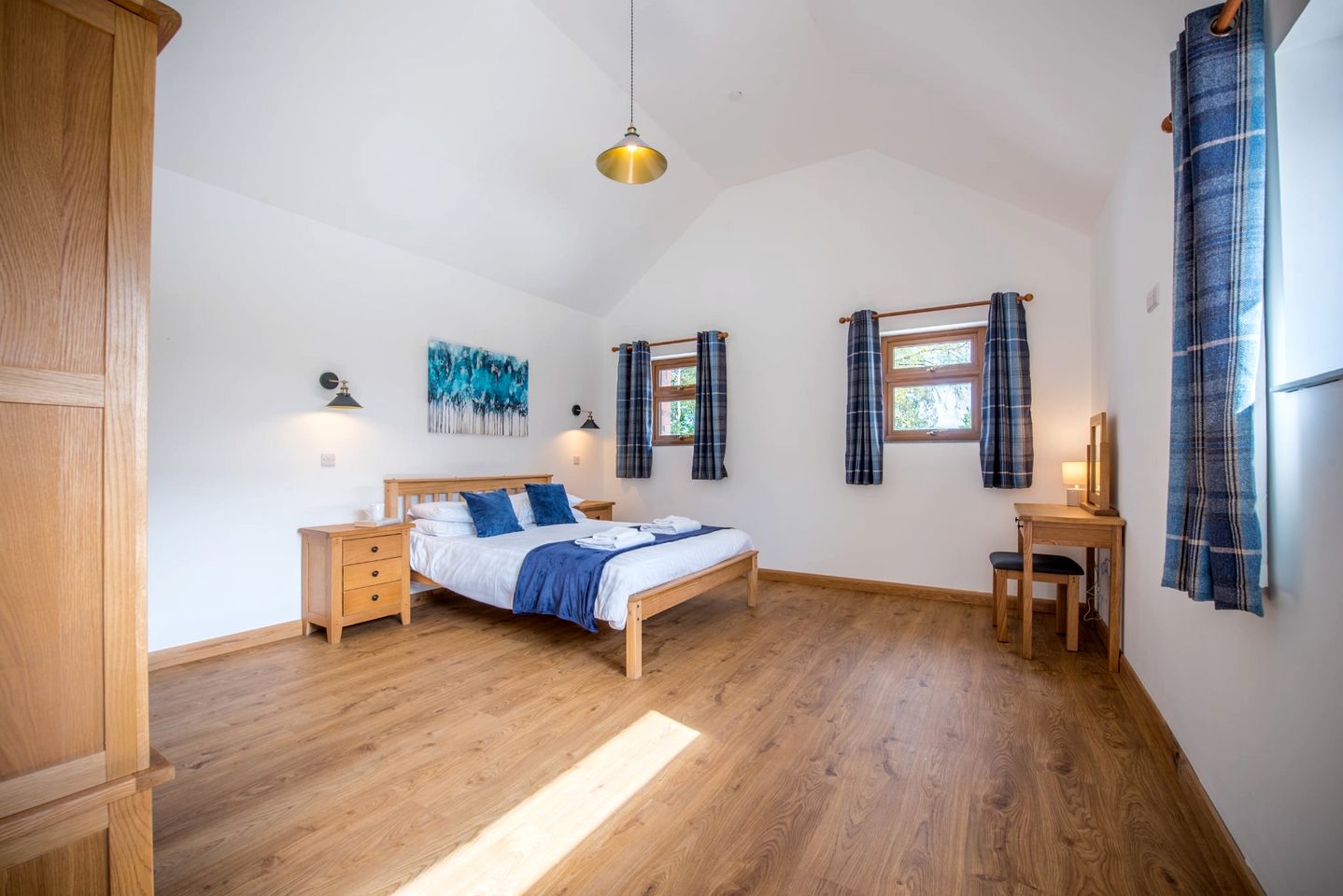 Spacious Holiday Home with Rustic Charm near Brecon Beacons in Llangadog, Mid Wales