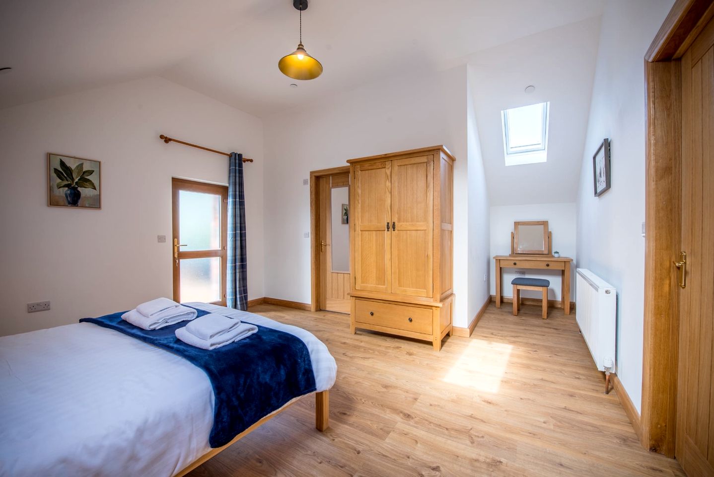 Spacious Holiday Home with Rustic Charm near Brecon Beacons in Llangadog, Mid Wales