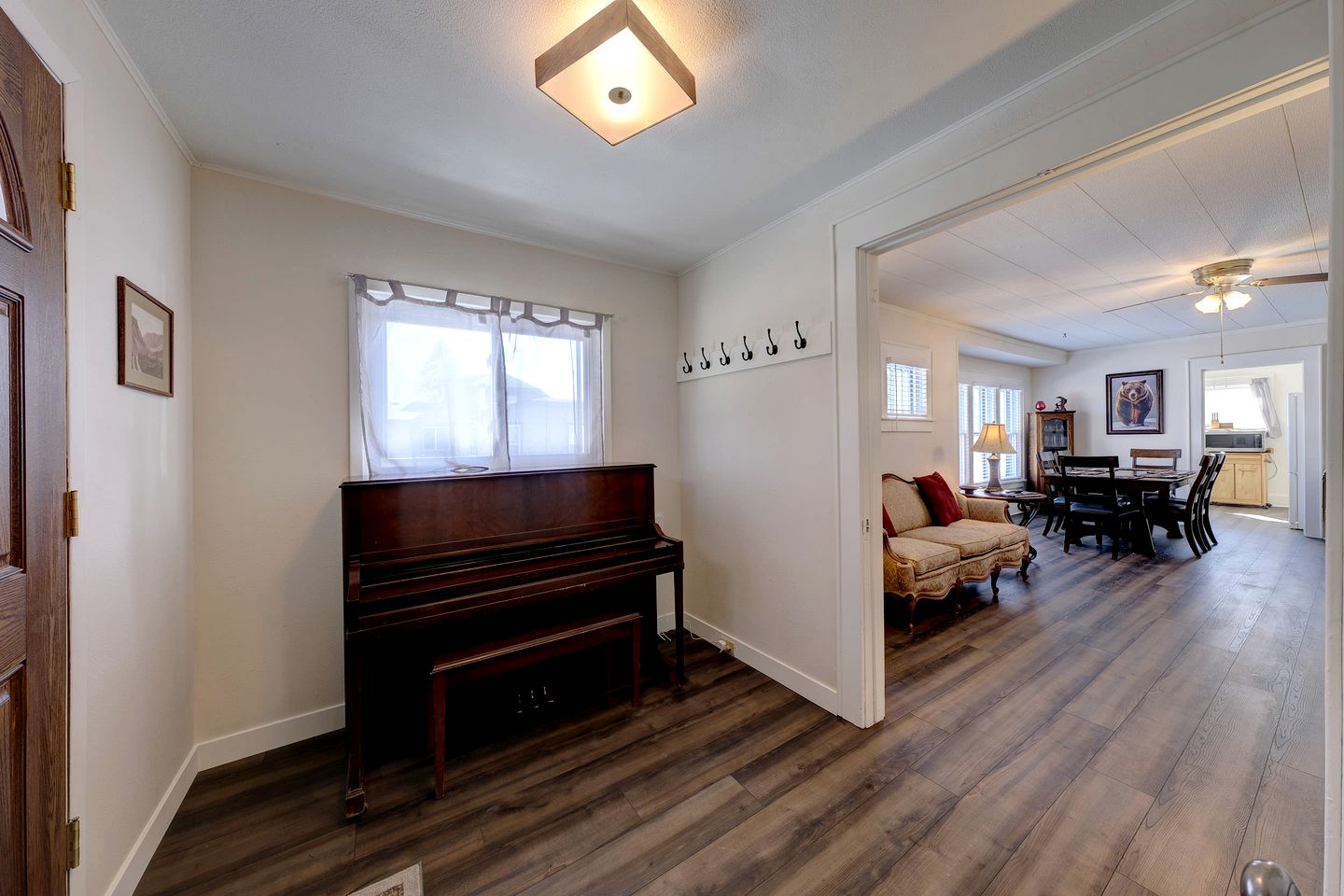 Vintage Cabin Perfect for Families and Outdoor Activities in Ranchester, Wyoming