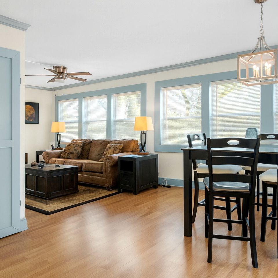 Adventure Basecamp Cottage with Private Hot Tub & Cozy Style in Copperhill, Tennessee