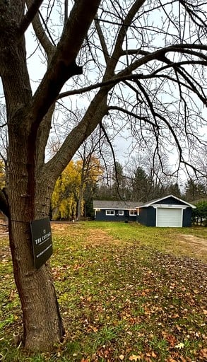 Cottages (United States of America, Bellaire, Michigan)